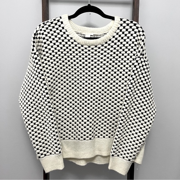 H&M Black White Knit Oversized Sweater Women’s Sz S - Picture 1 of 4